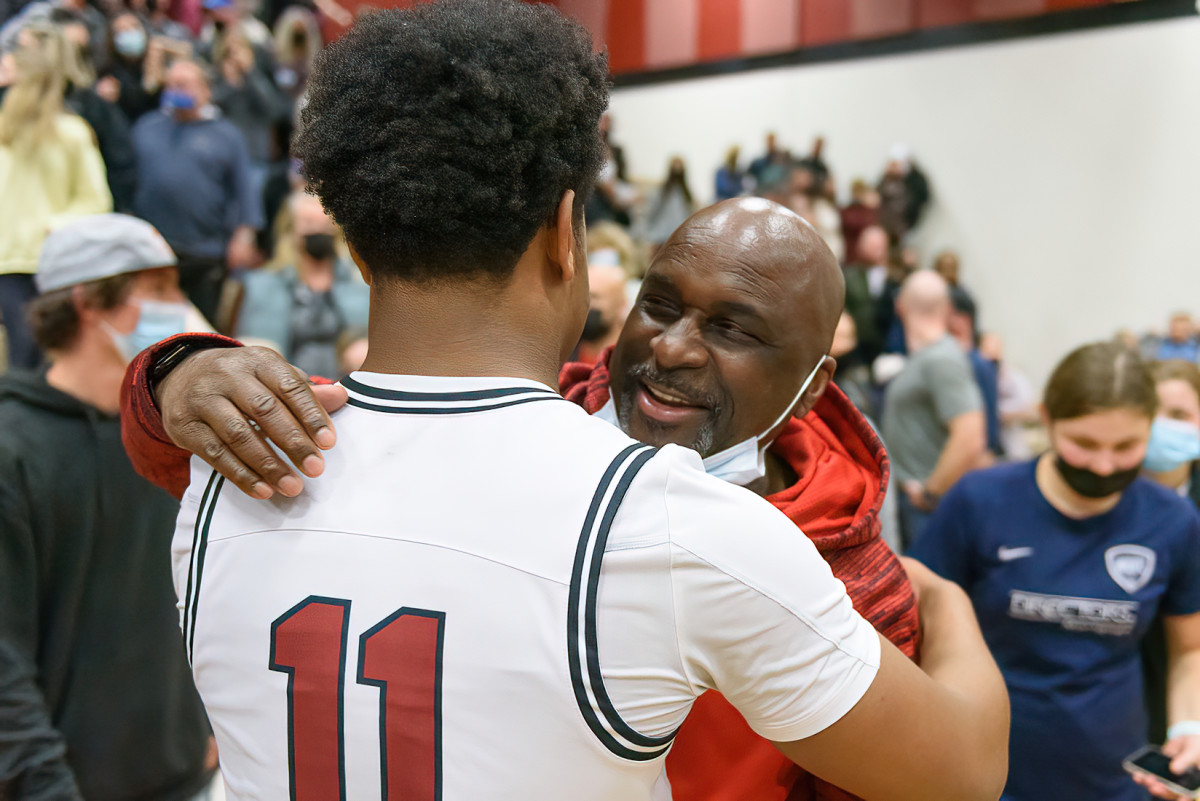 Tualatin Lake Oswego boys basketball Ken Waz 75